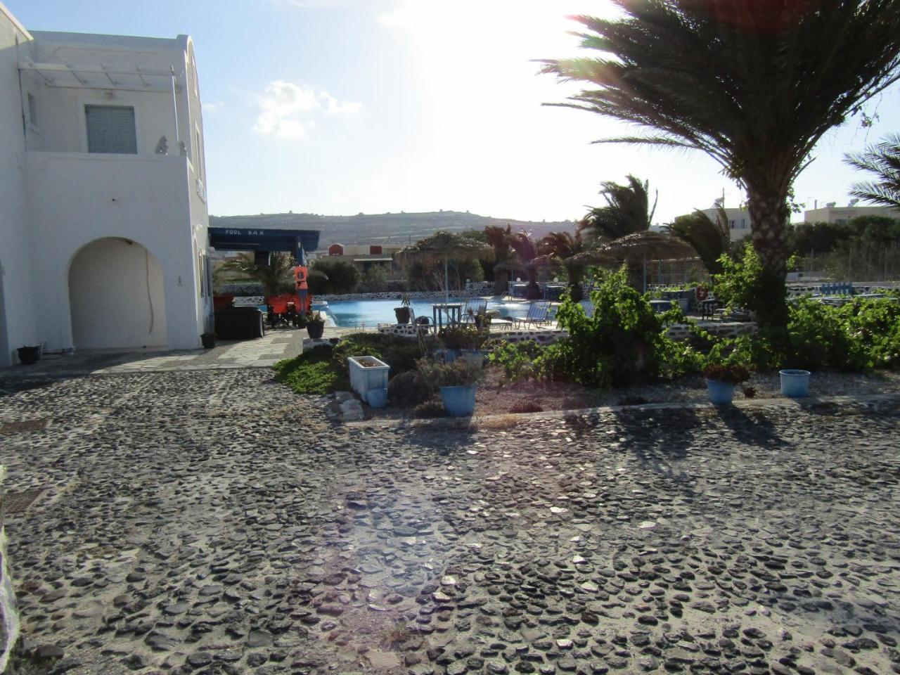 Hotel Perissa 2*