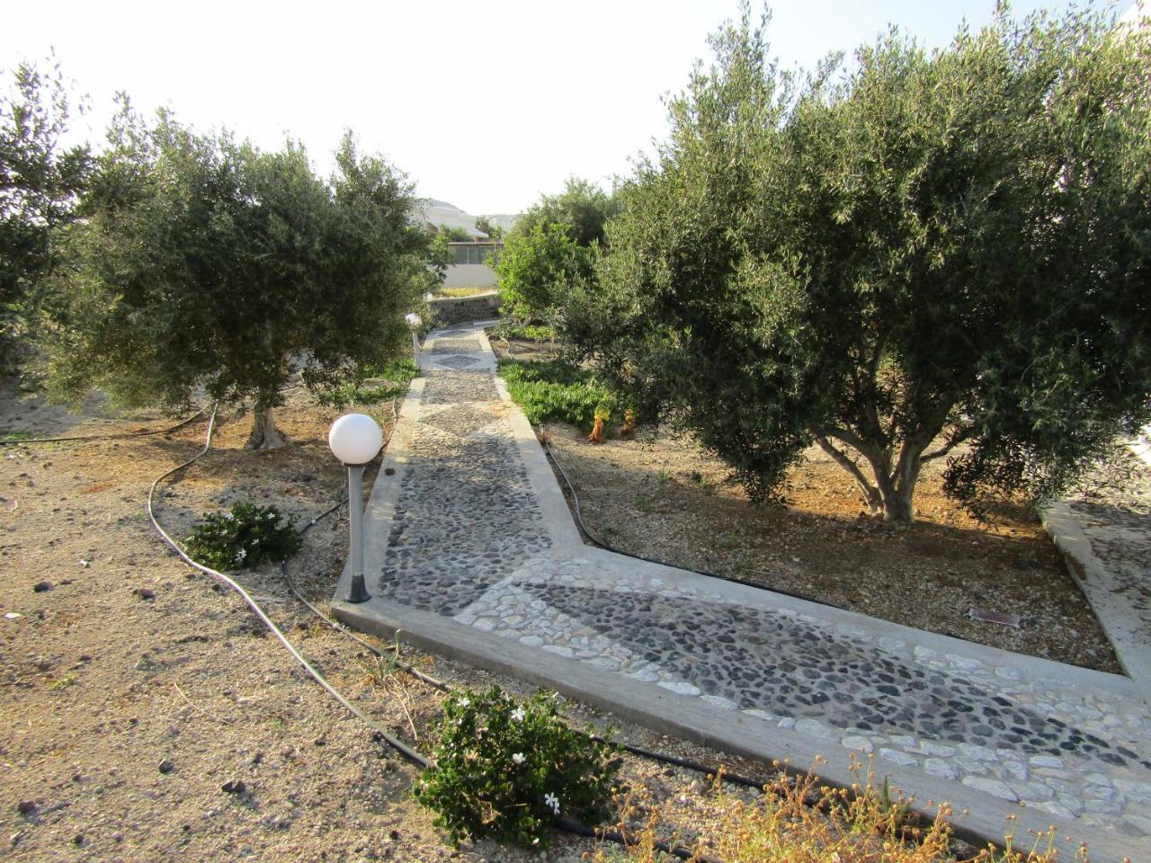 Perissa 2*