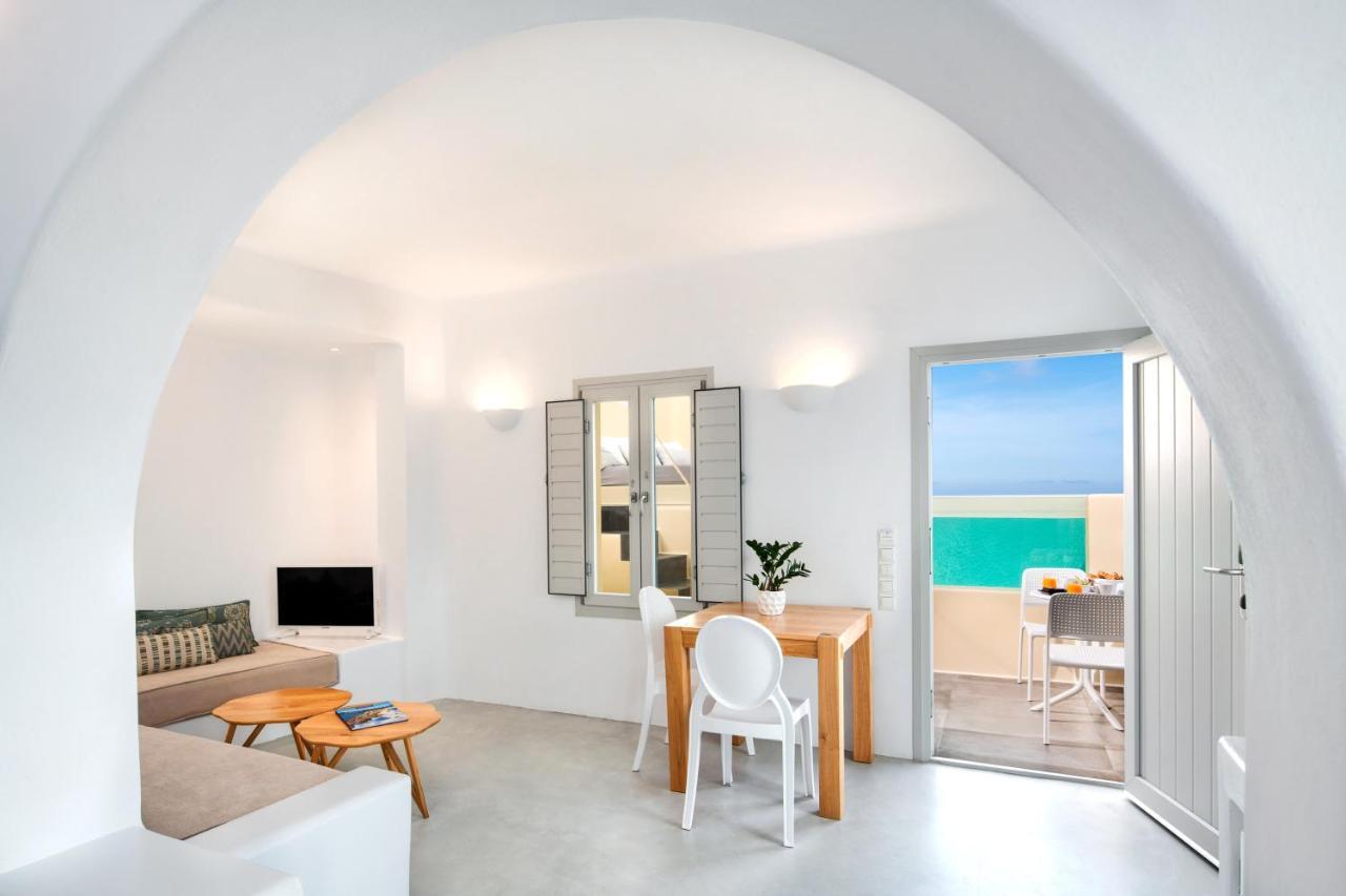 Hotel Skyfall - Adults Only