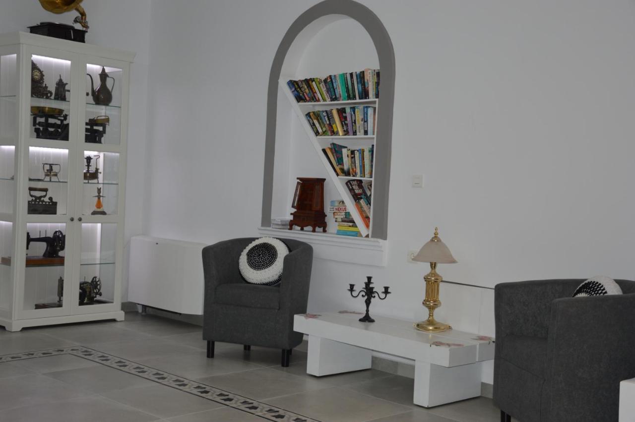 Pantheon 4* Agios Georgios (Santorini)