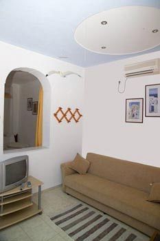 Apartment The Birds Perissa (Santorini)