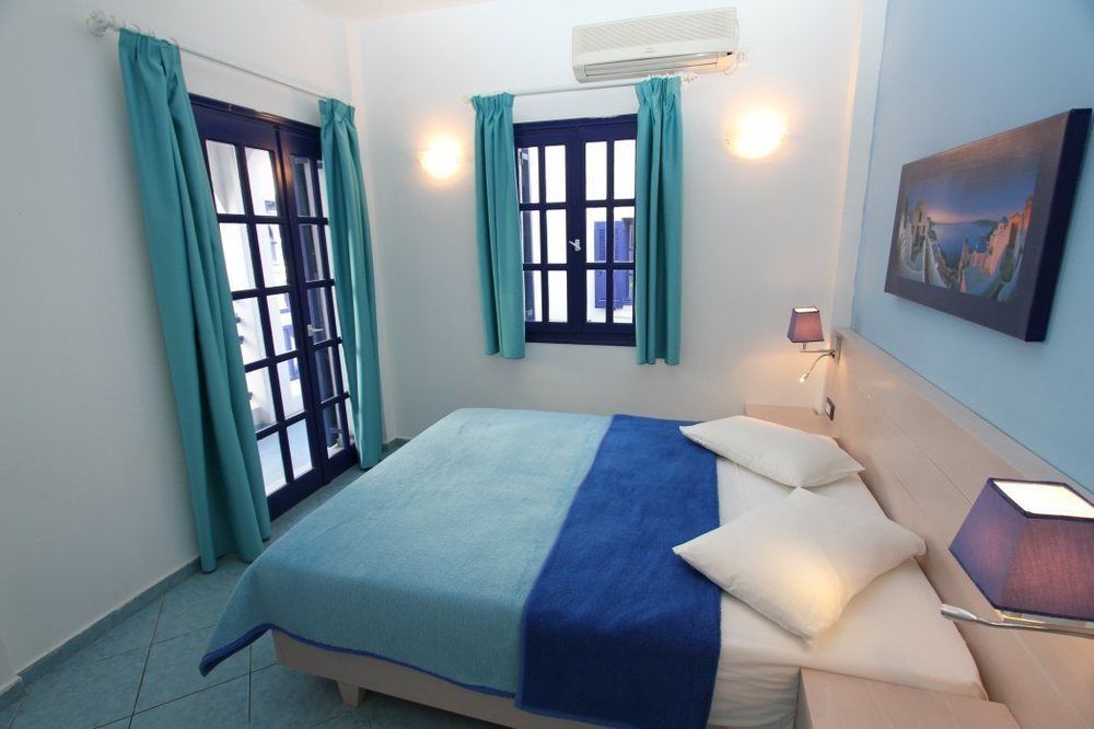 Samson΄s Village 3* Perissa (Santorini)