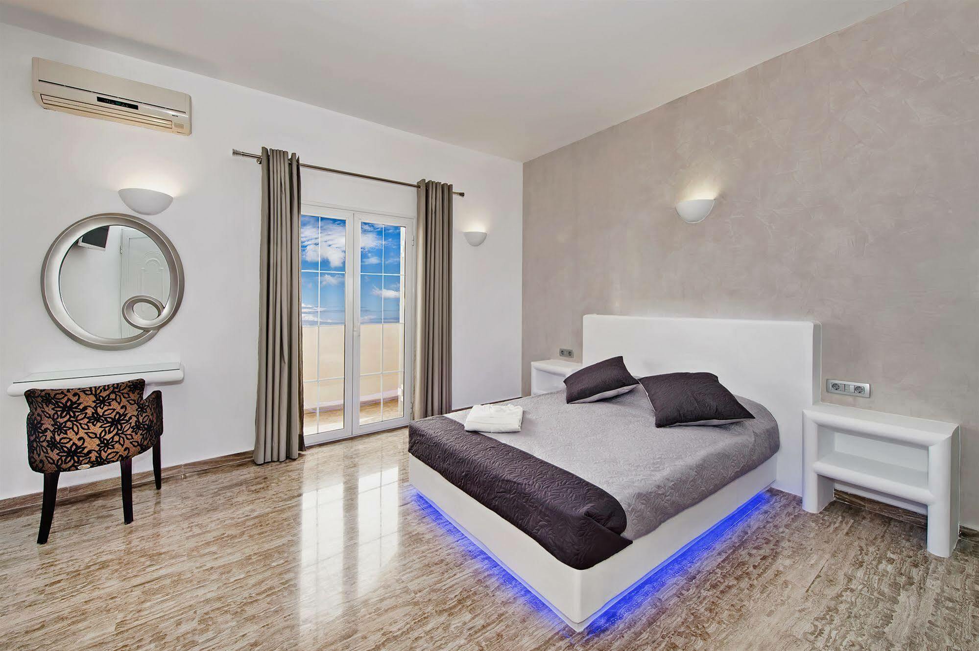 Guest house Gianna Fira (Santorini)