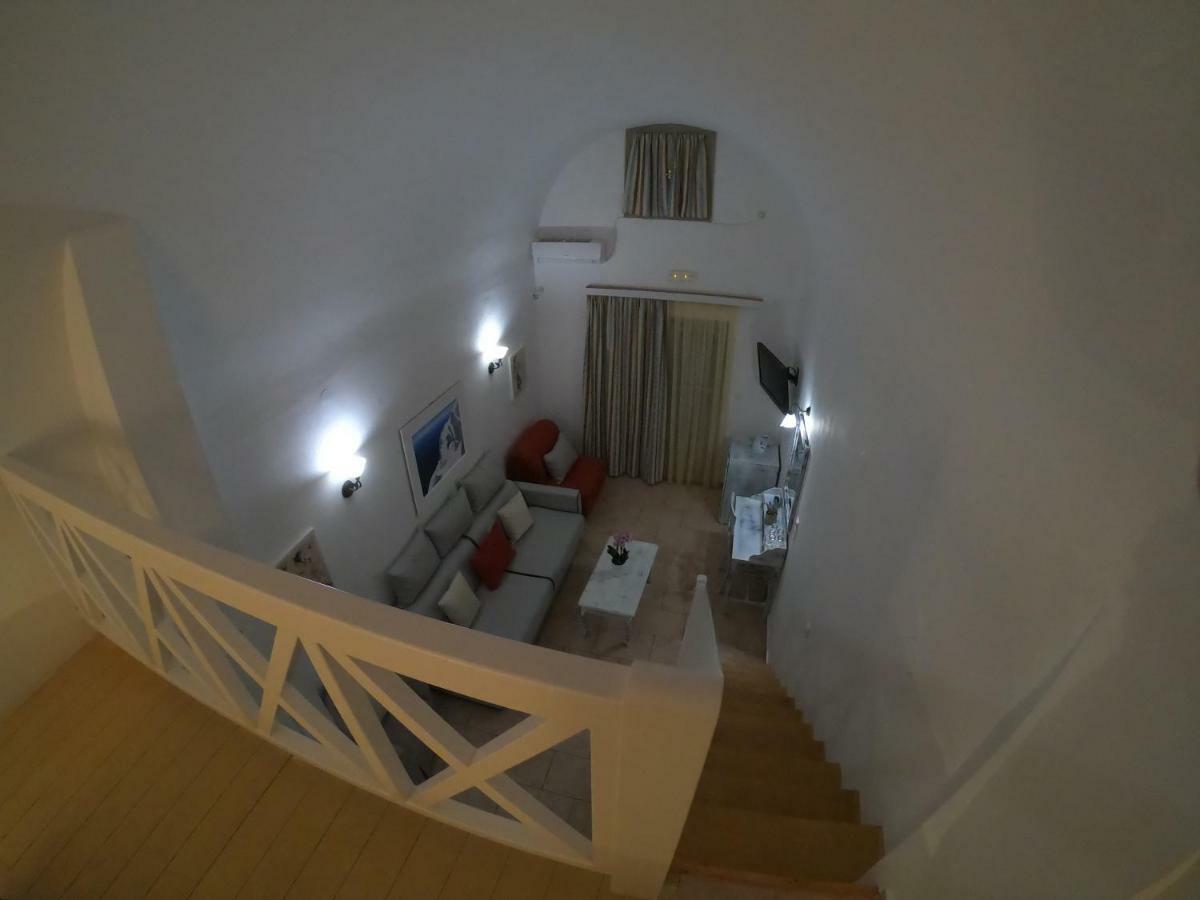 Hotel Mathios Akrotiri (Santorini)