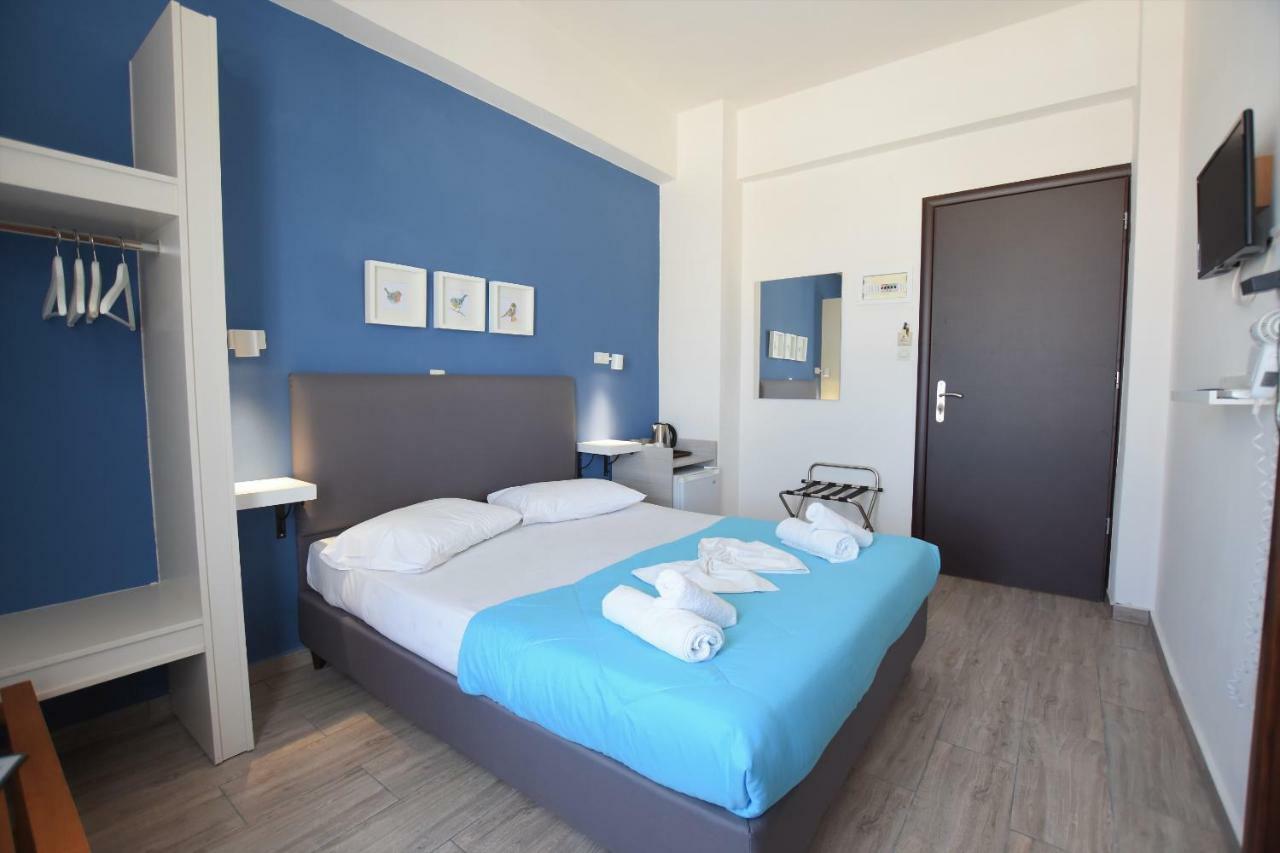 Rodakas Hotel Akrotiri (Santorini)