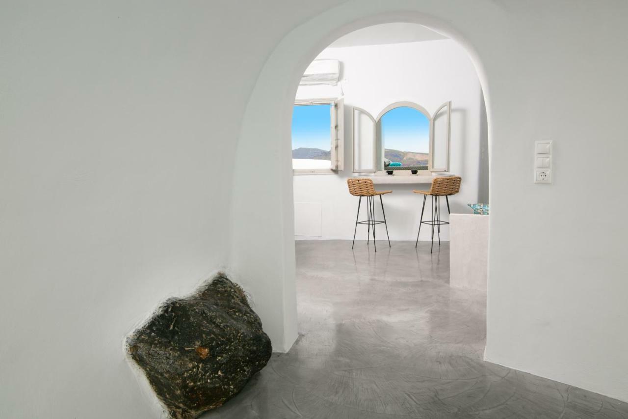 Kaleidoscope Cave 3* Oía