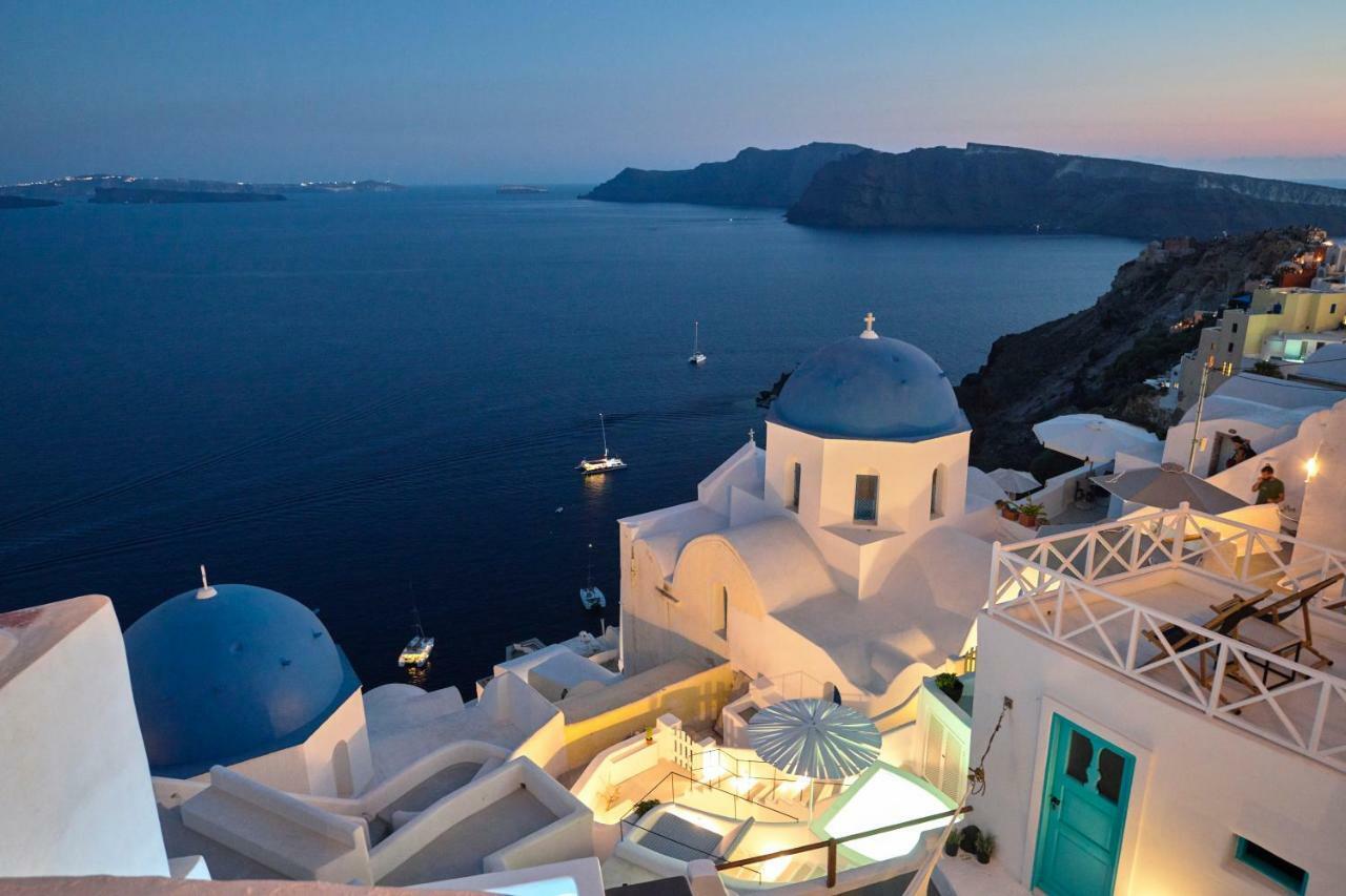 Cave * Oia (Santorini)