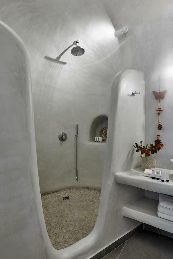 Mellow Luxury Cave Apartment Oia (Santorini)