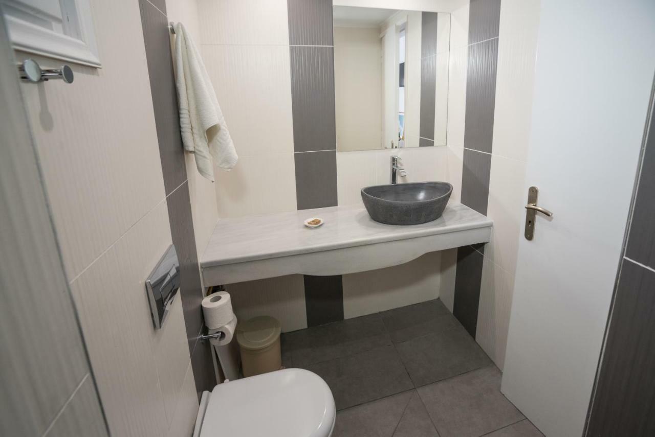Ifestia Aparthotel Kamári