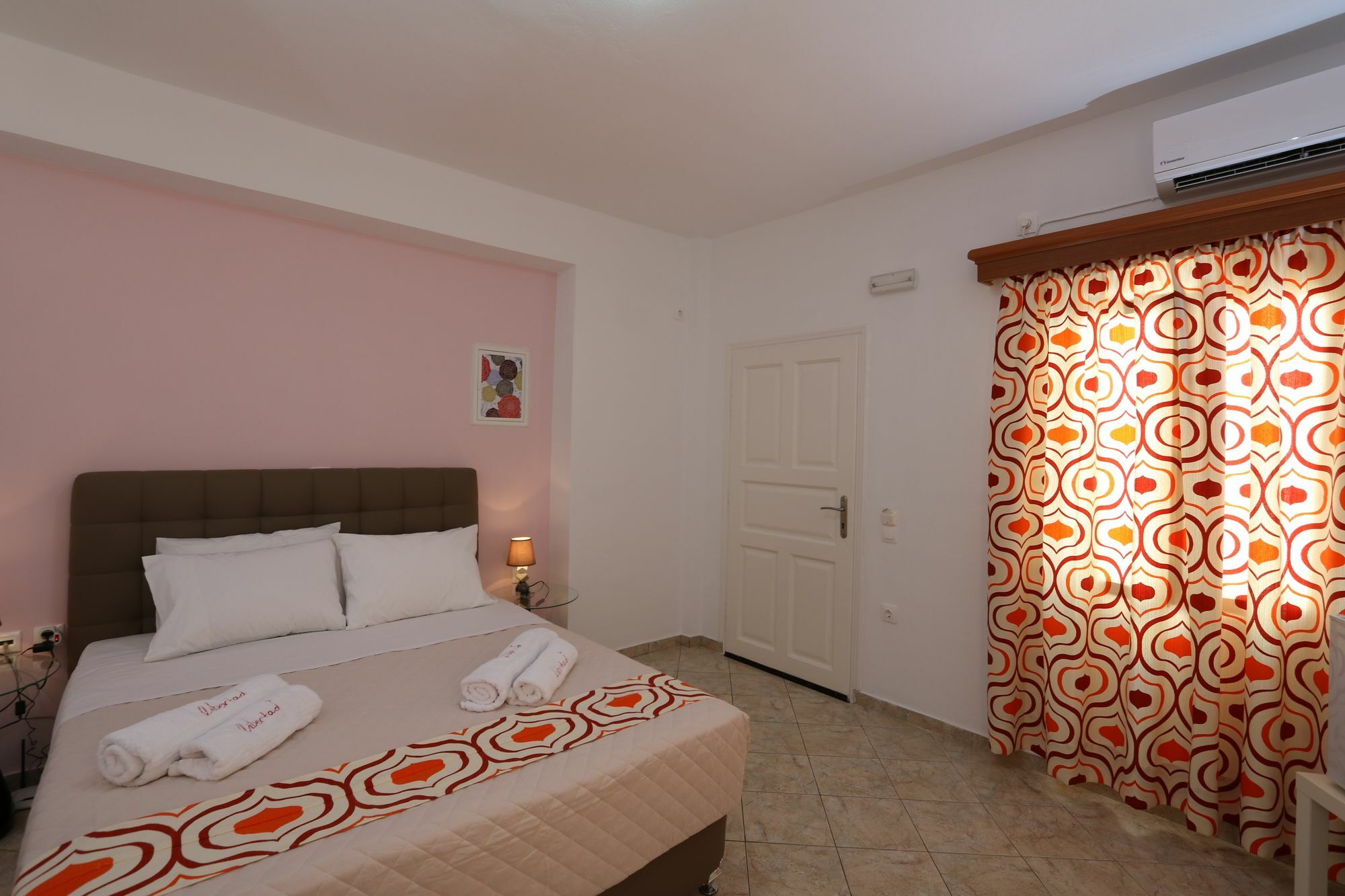 Libertad 4* Imerovigli (Santorini)
