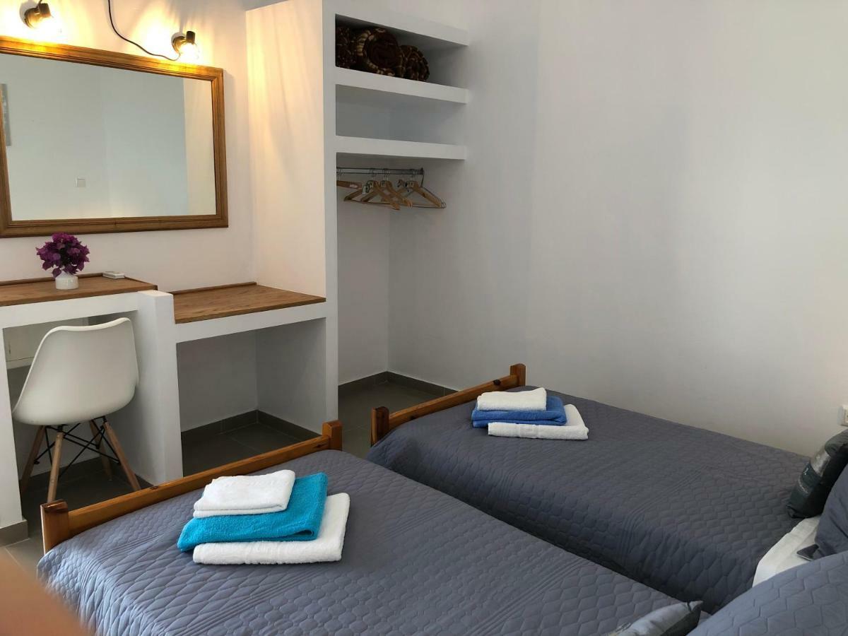 Gambas Apartment Kamari (Santorini)
