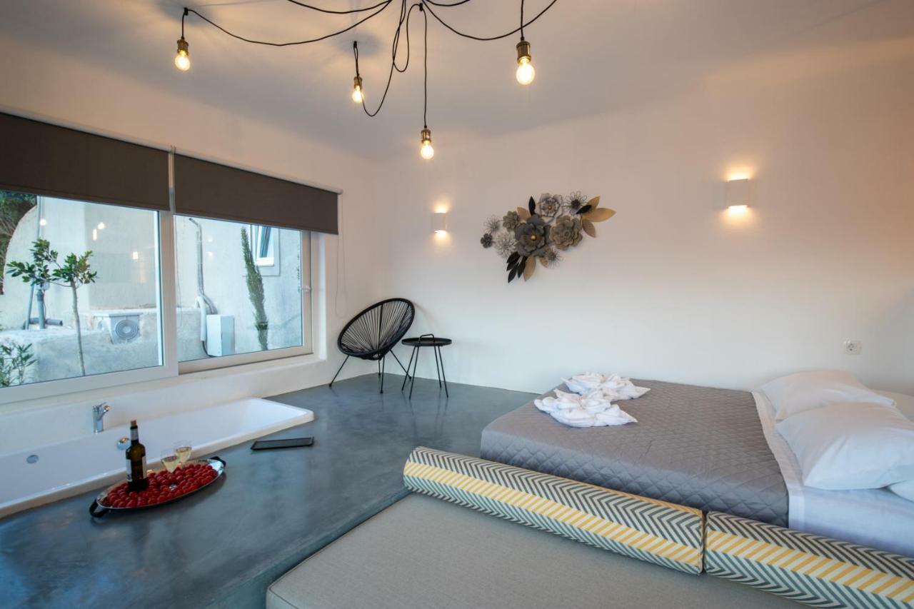 Thea Luxury