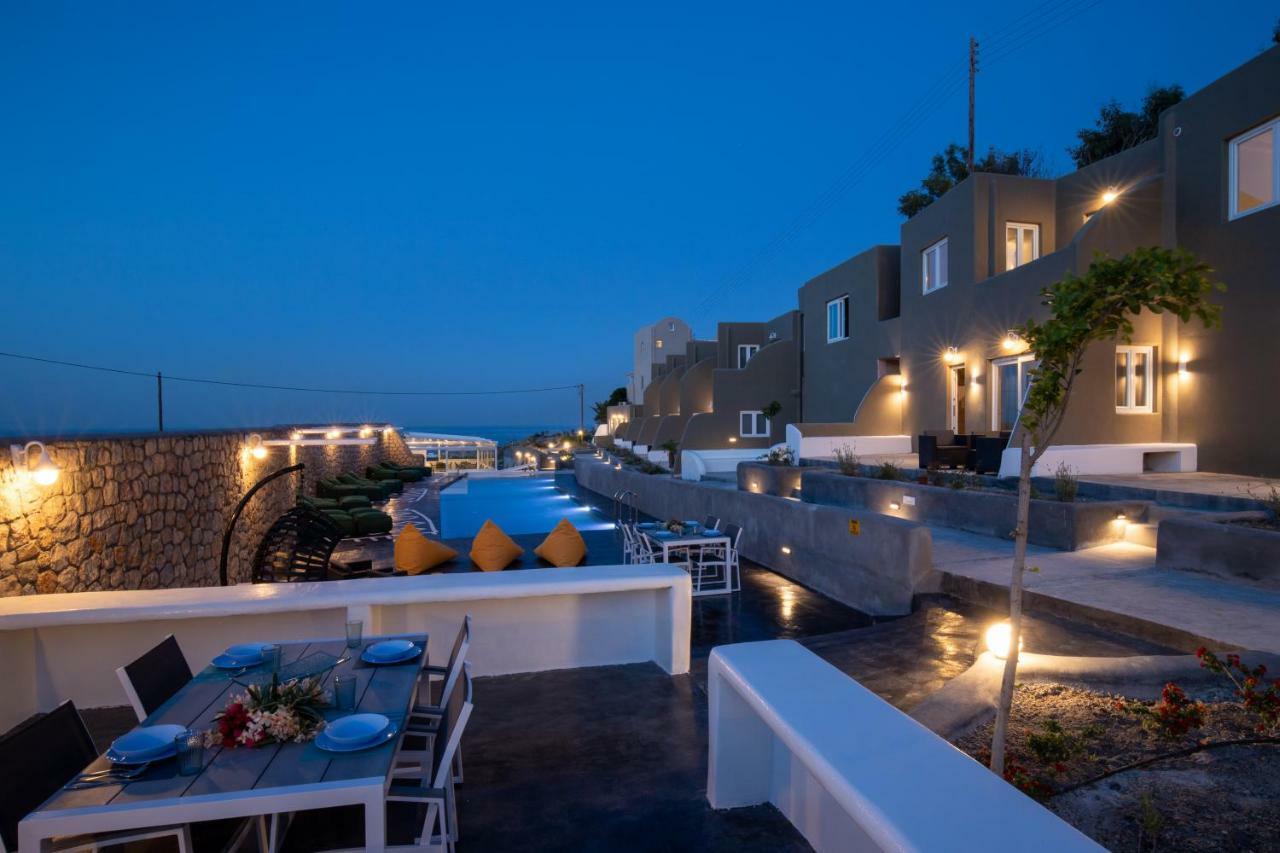 Thea Luxury Fira (Santorini)