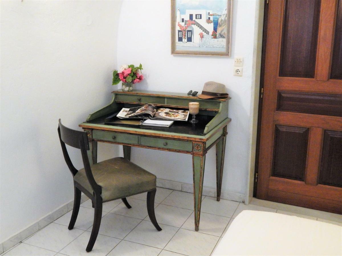 Hotel Le Petit Greek