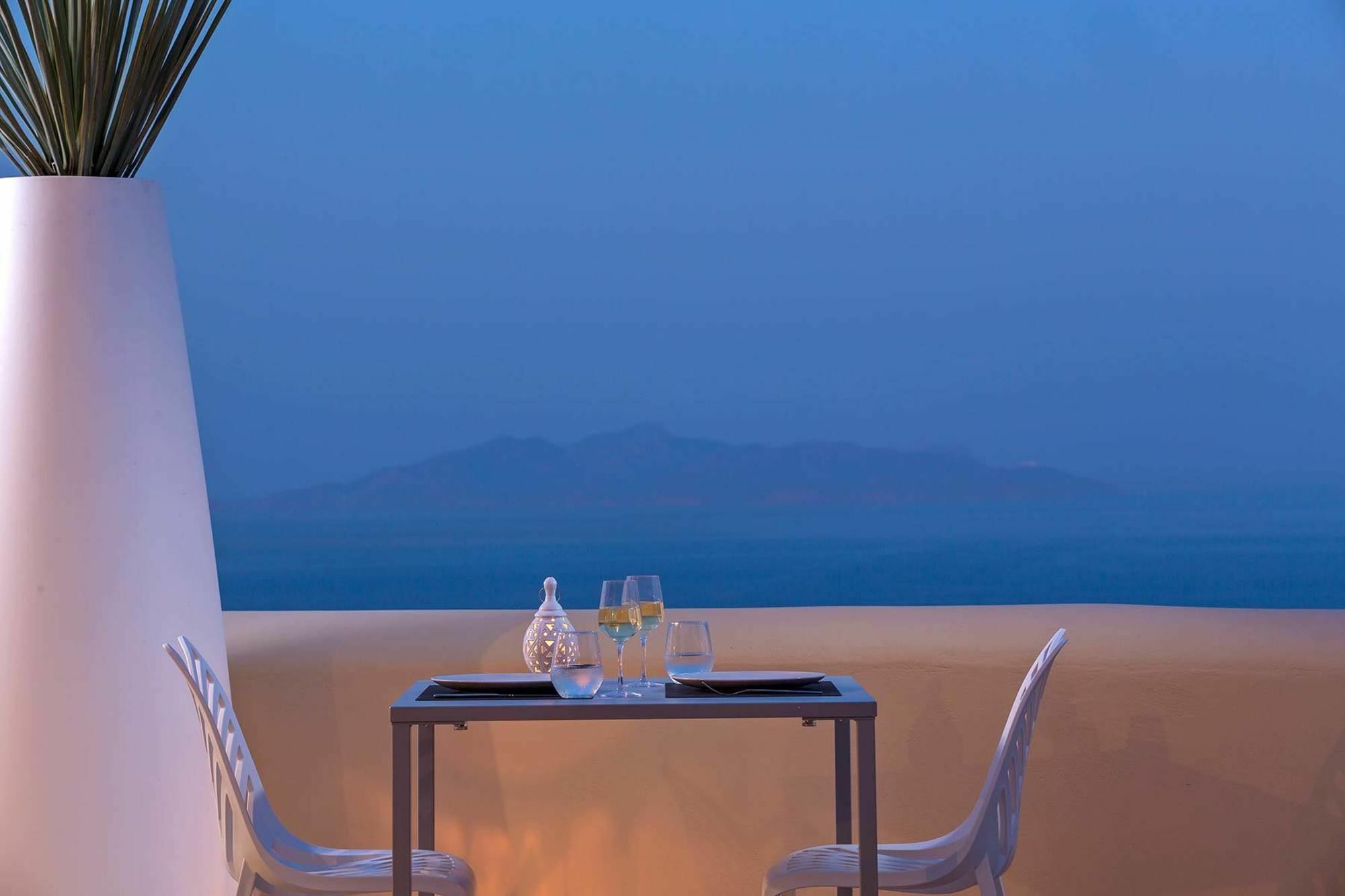 Skyfall - Adults Only Pyrgos Kallistis