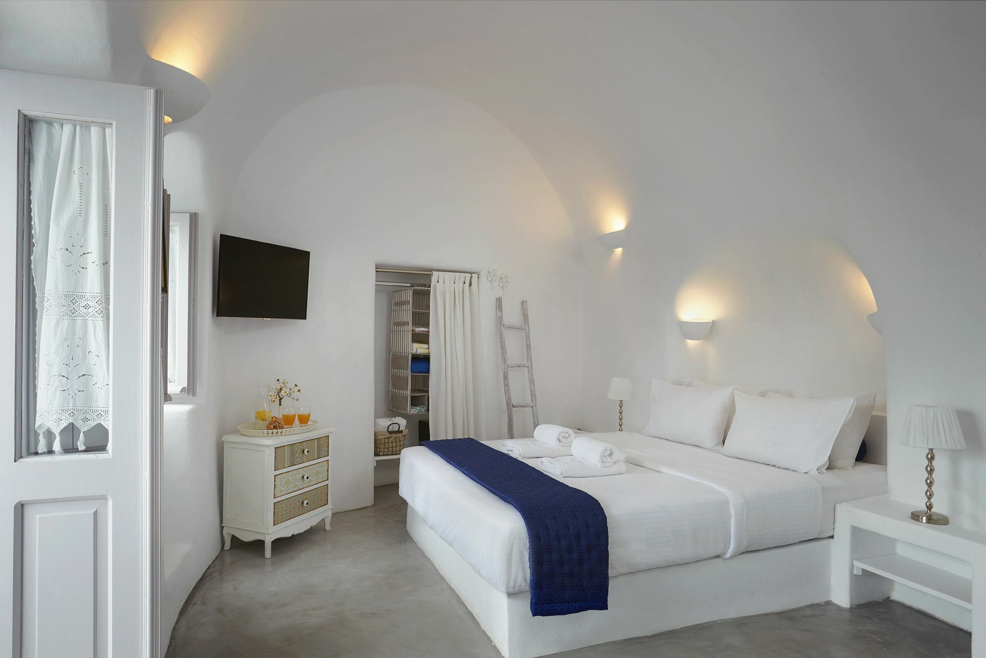 Naftilos Apartment Oia (Santorini)
