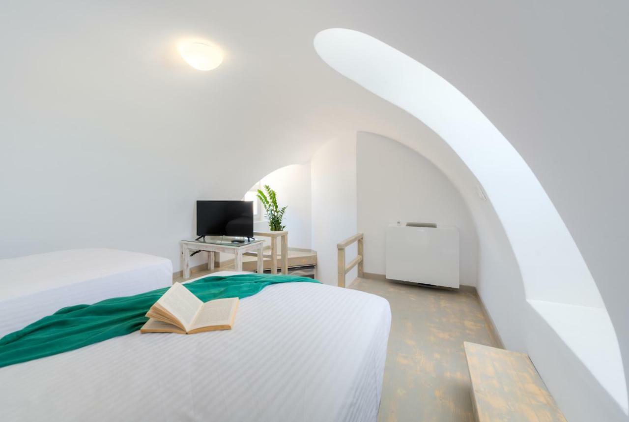 Villa Crystal Santorini *