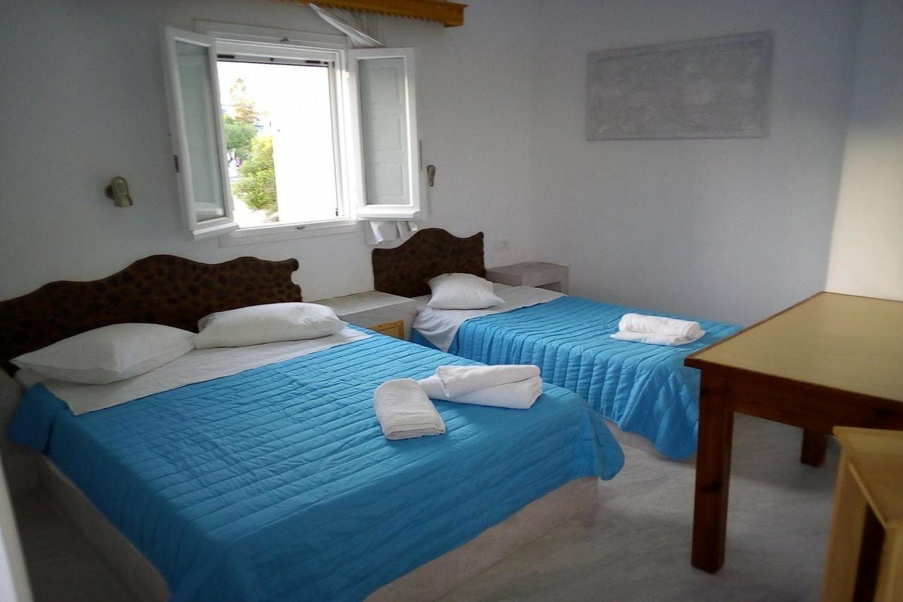 Perissa Hotel