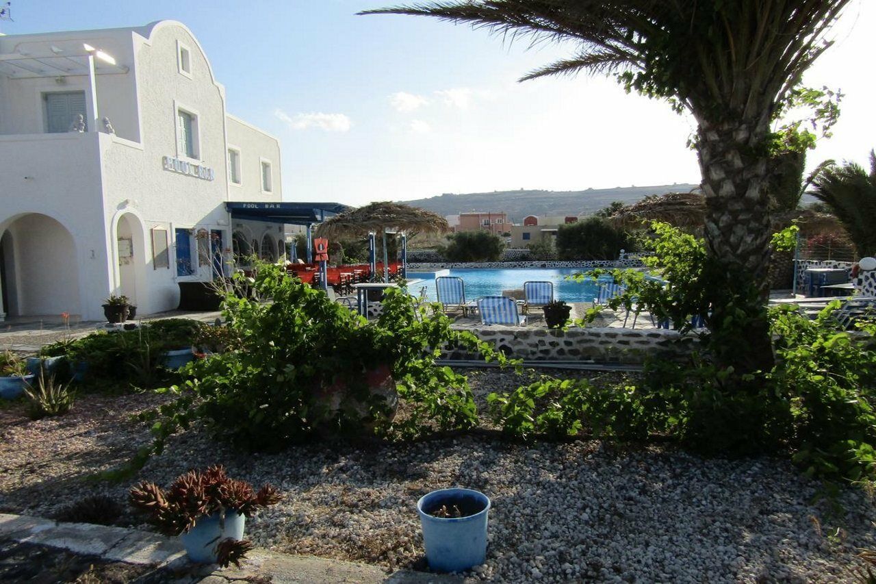 Perissa Hotel 2*
