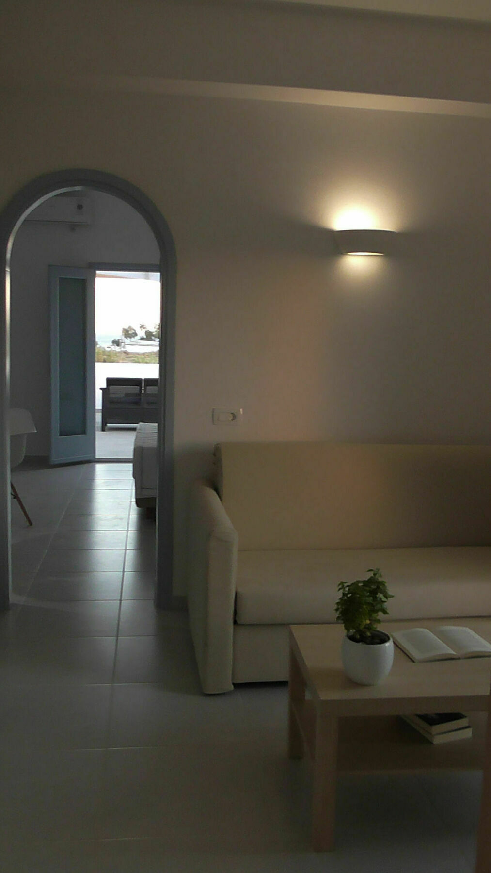 Daylight Hotel Perissa (Santorini)