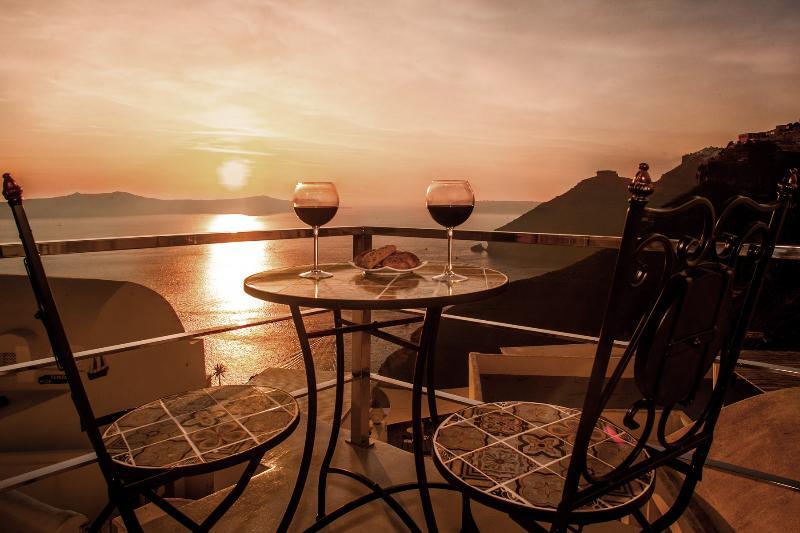 Thireas Hotel