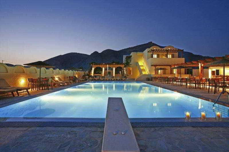 Thera Mare 4* Perissa (Santorini)