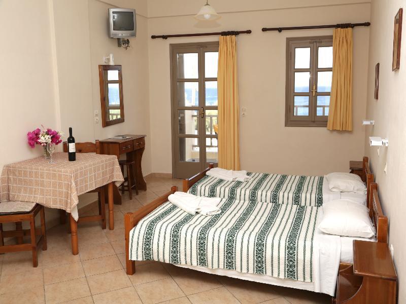 Enjoy Aparthotel 3*