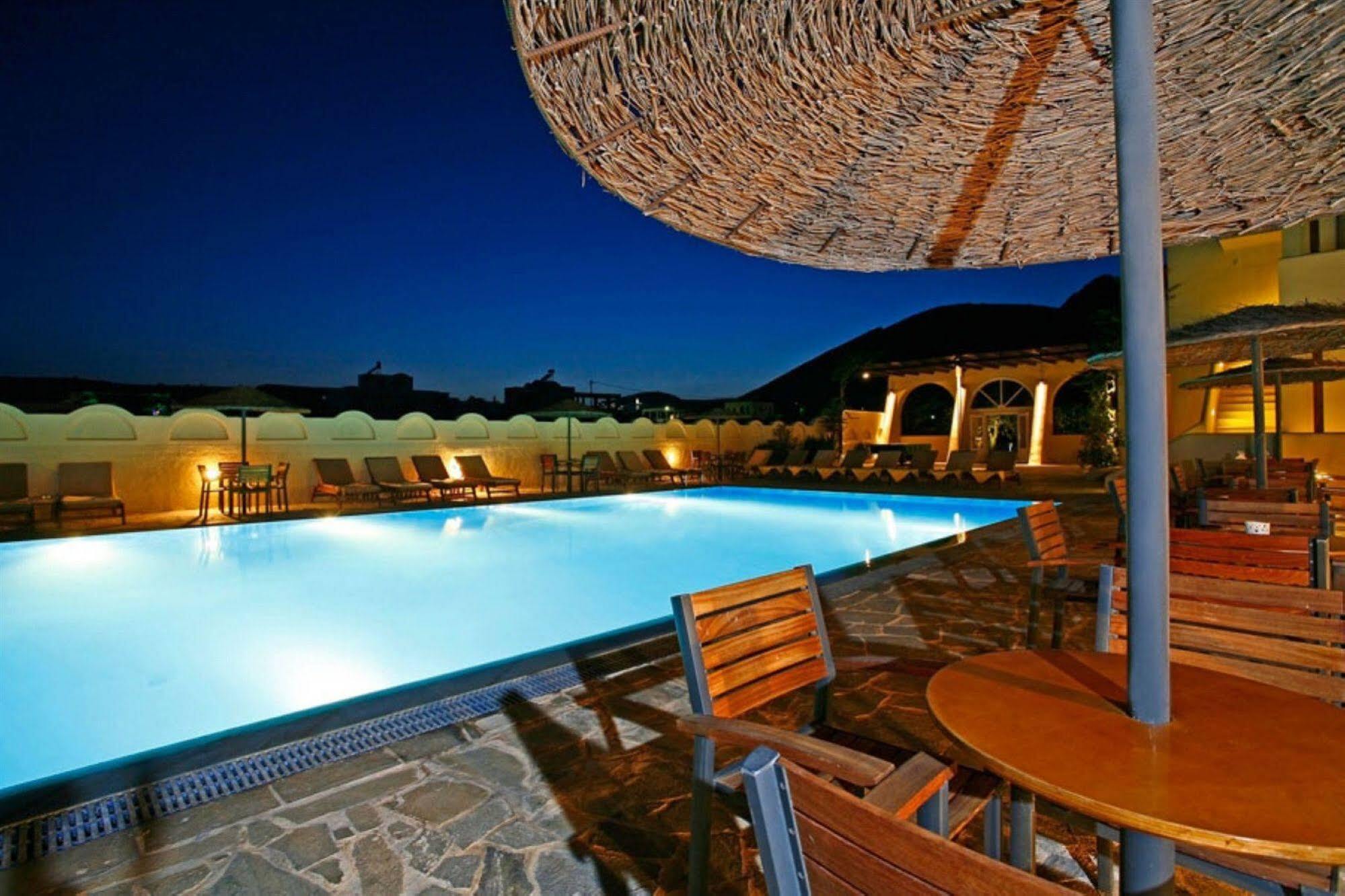 Thera Mare Perissa (Santorini)