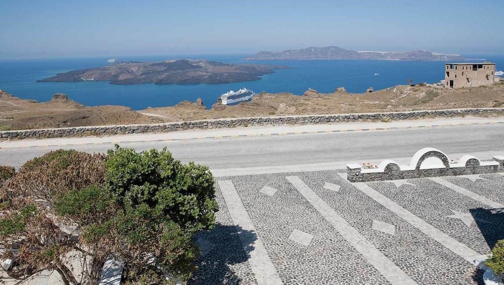 Philippion Boutique 4* Fira (Santorini)