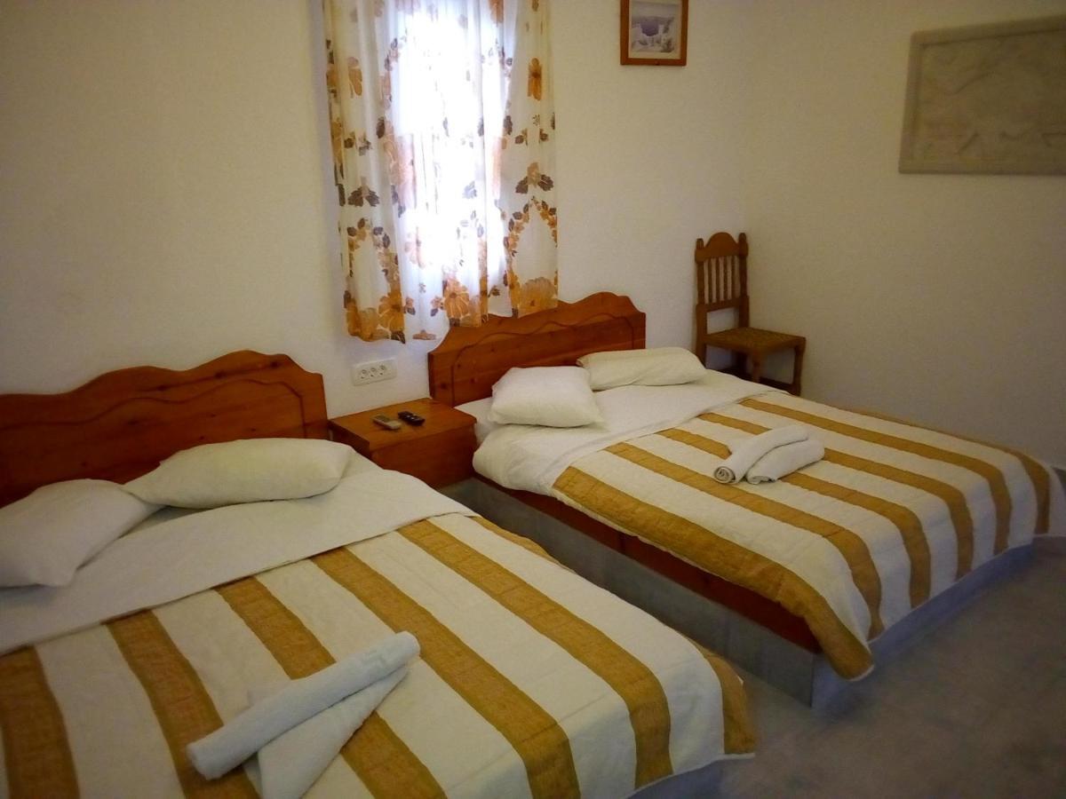 Perissa Agios Georgios (Santorini)