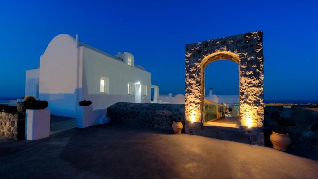 Sakas Residences Karterados (Santorini)