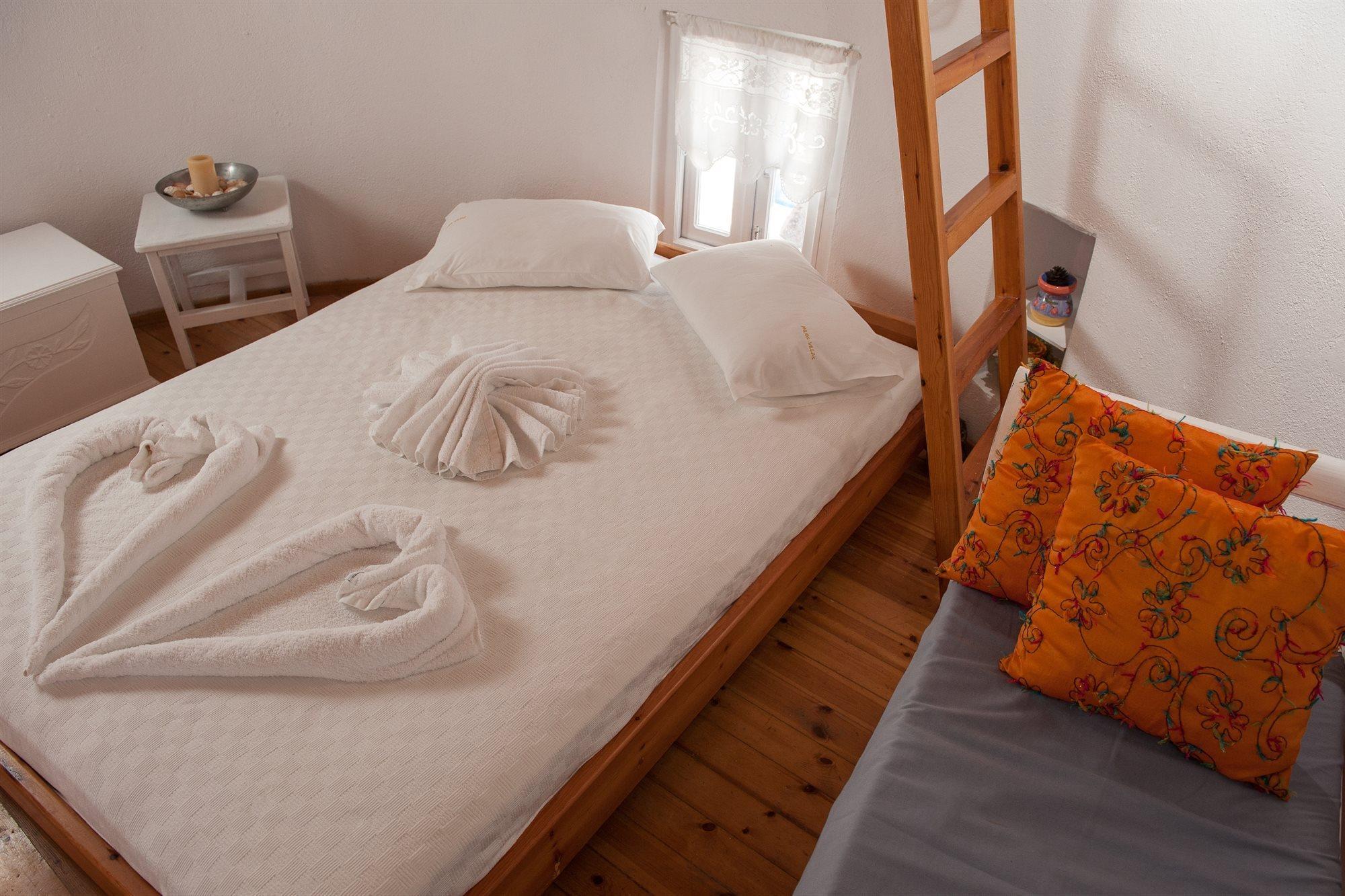 Milos Hotel 4*