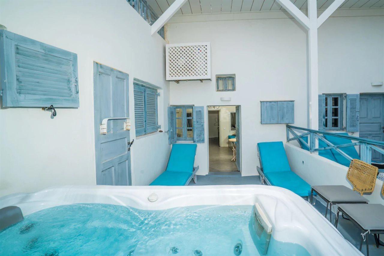 Kaleidoscope Cave Aparthotel