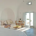 Santorini Heights
