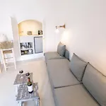 Opsis Cave House
