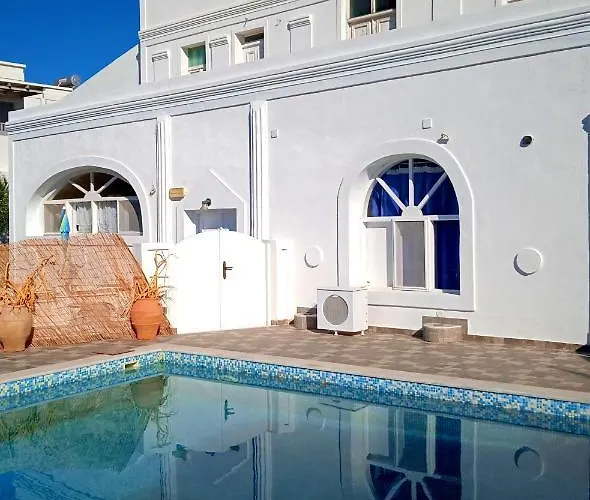Loukas Kontos Traditional House