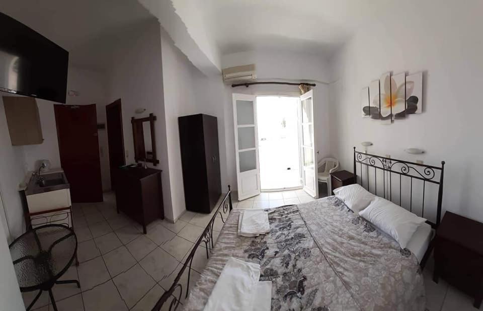To Let Rena Guest house