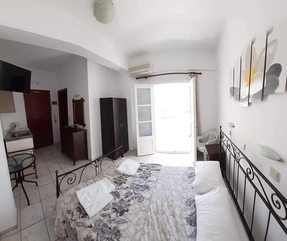 Guest house To Let Rena *