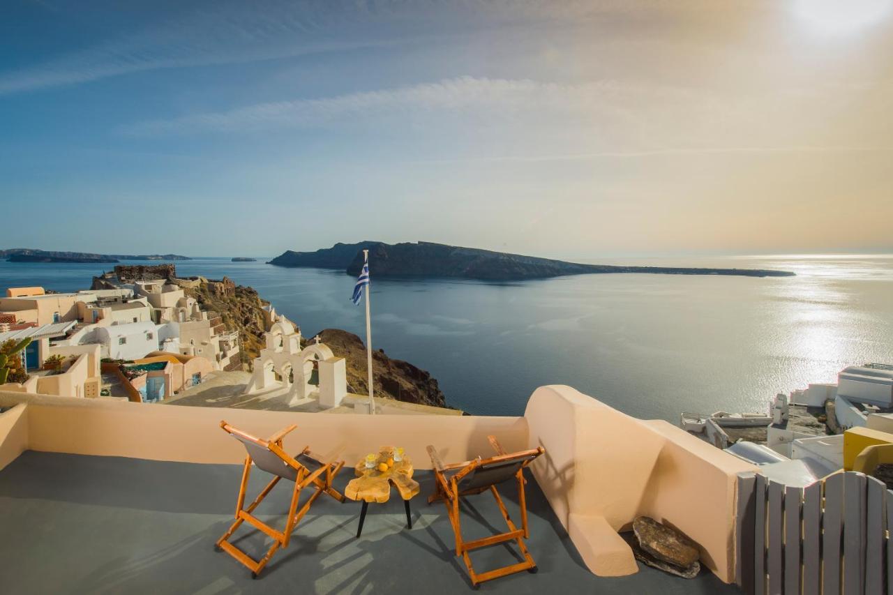 Nano * Oia (Santorini)