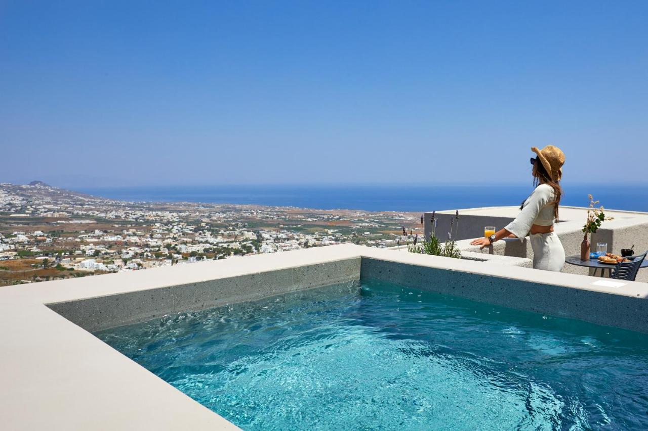 Halcyon Days Aparthotel 3*