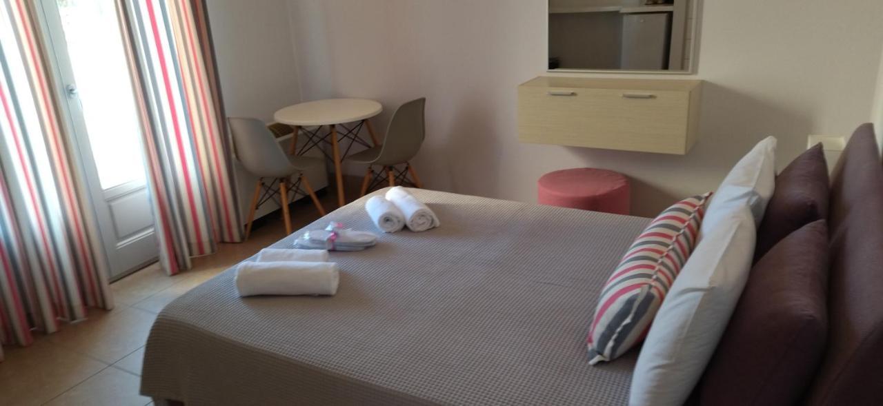 Atrium 3*