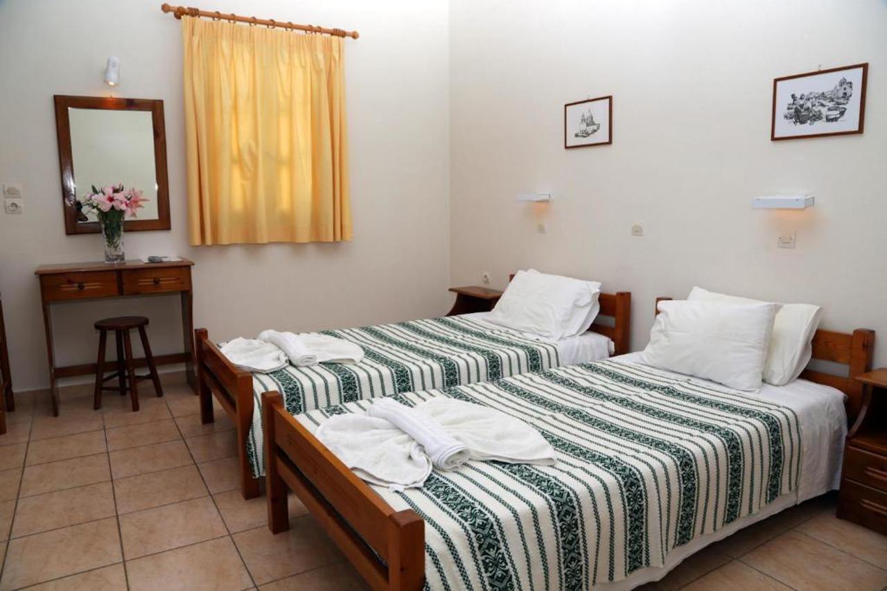Enjoy Aparthotel Kamari (Santorini)