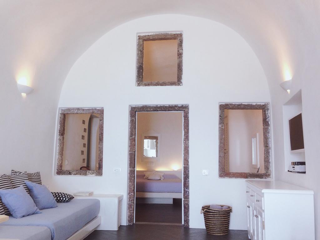 Altana Cliffside Villa Imerovigli (Santorini)