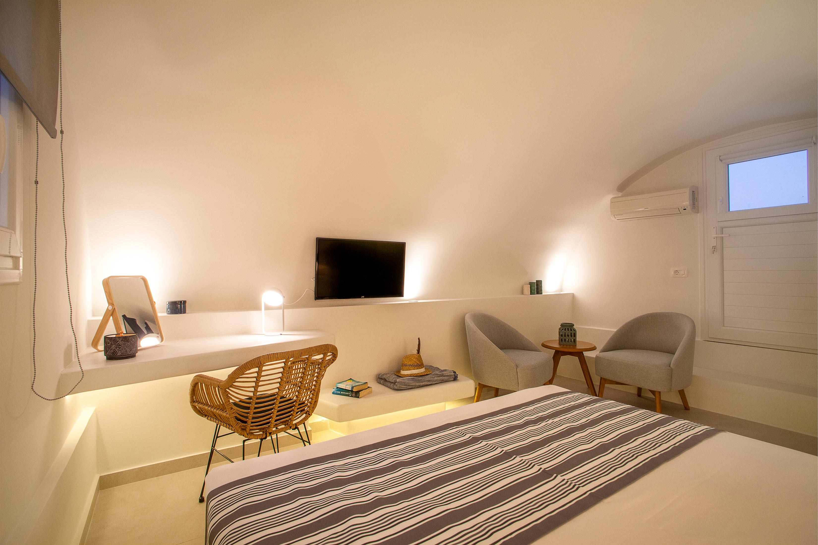 Margarenia 2* Perissa (Santorini)