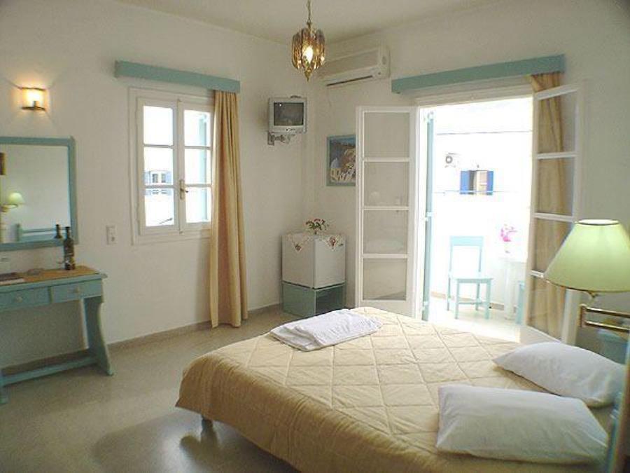Kymata Hotel Kamari (Santorini)