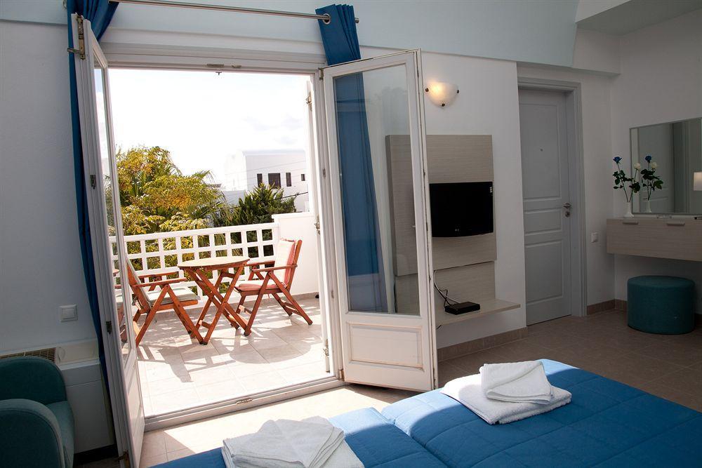 Atrium 3*