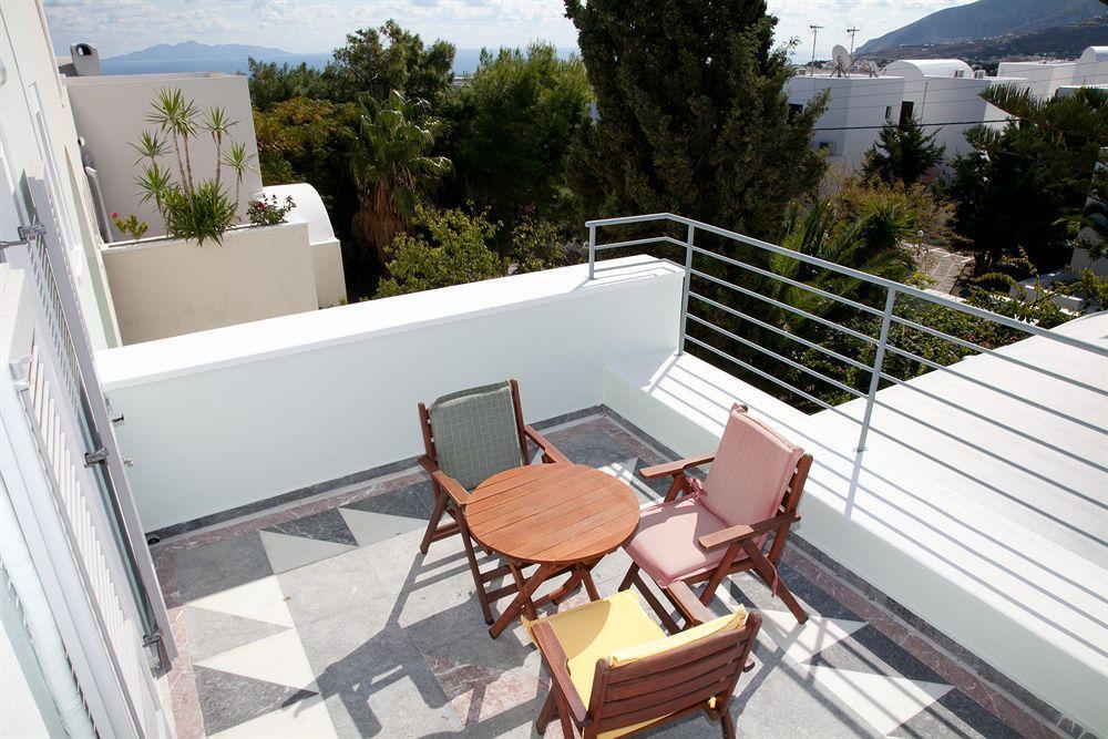 Atrium Fira (Santorini)