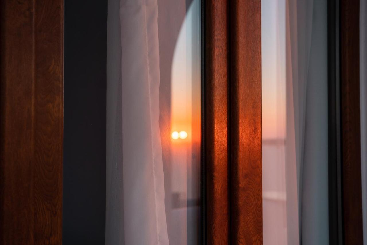 Leon Luxury Aparthotel Imerovigli (Santorini)