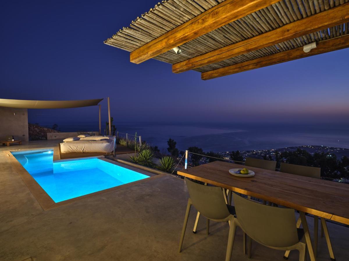 Santorini Heights *