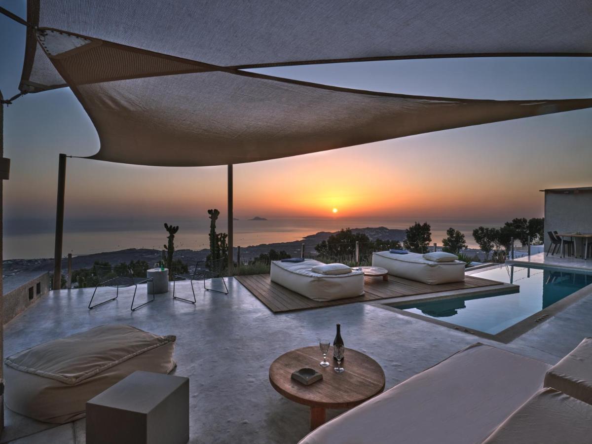 Santorini Heights Pyrgos Kallistis